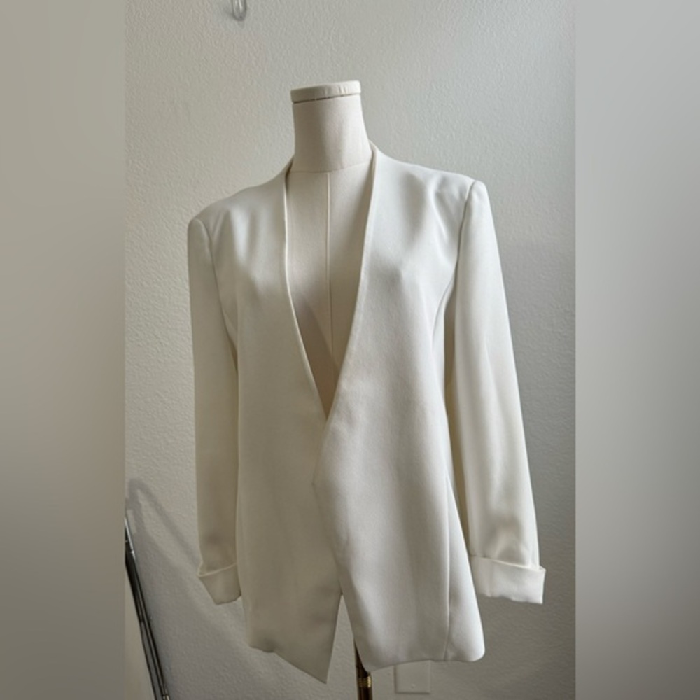 Philosophy Blazer - White Open Front